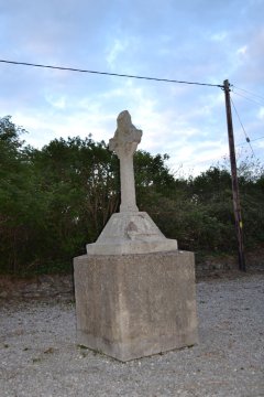 Gainsborough Memorial Cross, Yellow Walls, Malahide Gainsborough Memorial Cross, Yellow Walls, Malahide